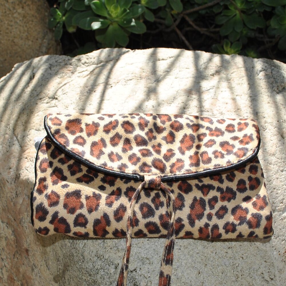 Gigi Hill jewelry pouch